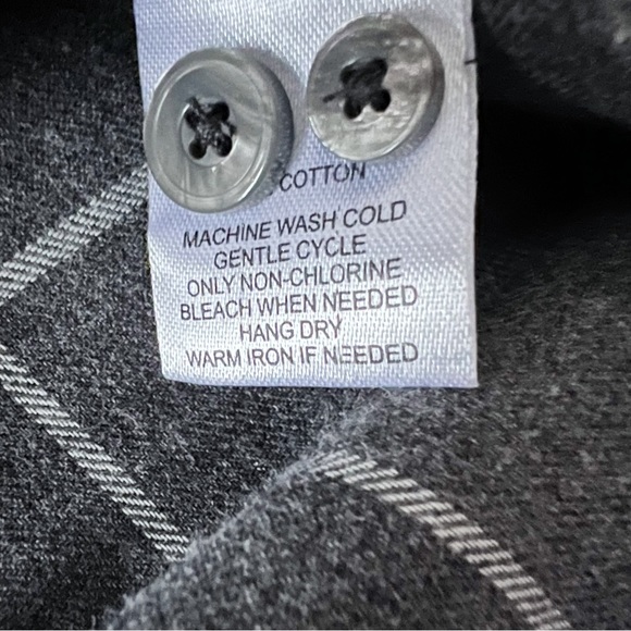 UNTUCKit Grey Flannel Windowpane Check | XXL - Picture 7 of 8